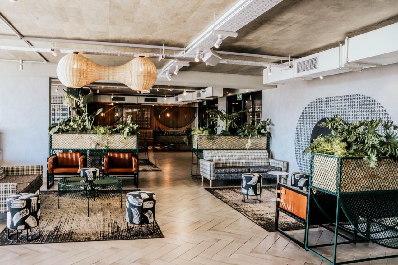 Wex1 - Modern, Iconic, Pool, Gym, Wifi, Secure Parking