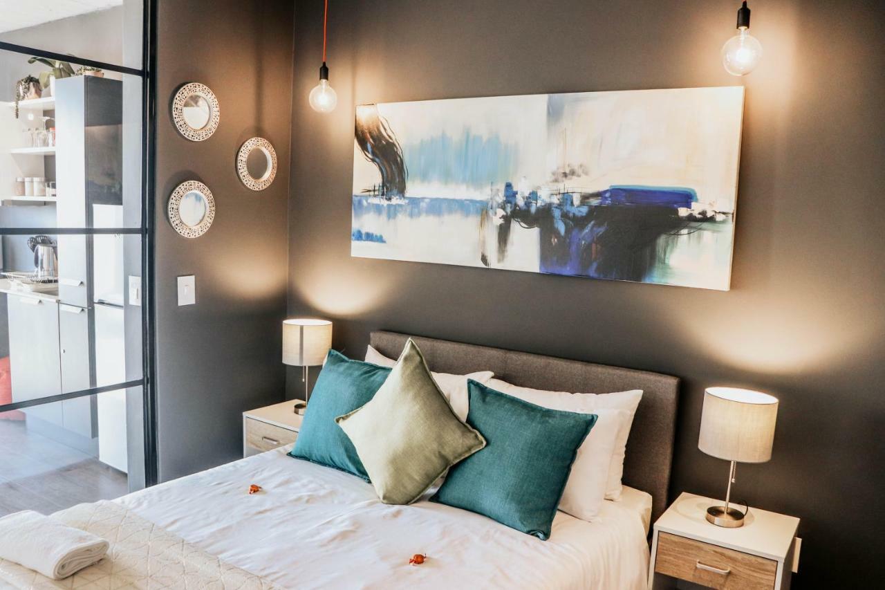 Apartment Wex1 - Modern, Iconic, Pool, Gym, Wifi, Secure Parking *